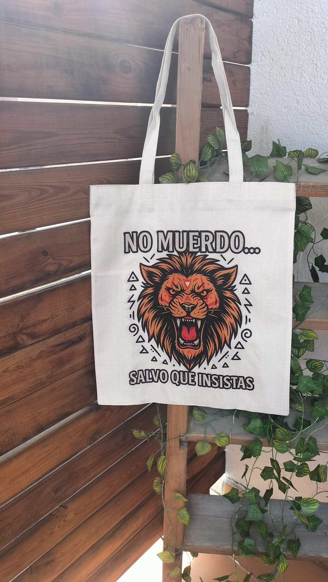 Tote Bag “No Muerdo… Salvo que Insistas”