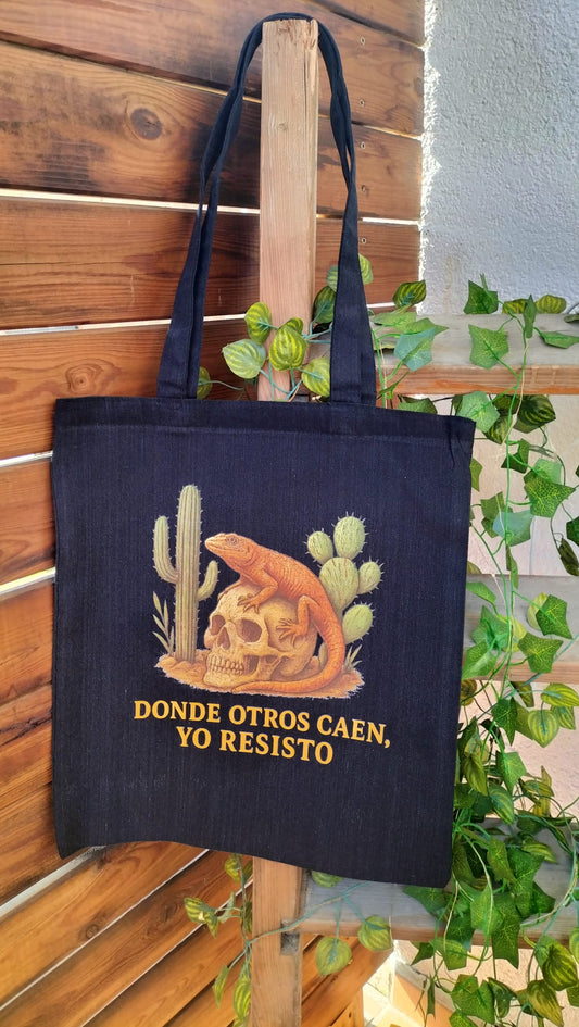 Tote Bag “Donde Otros Caen, Yo Resisto”